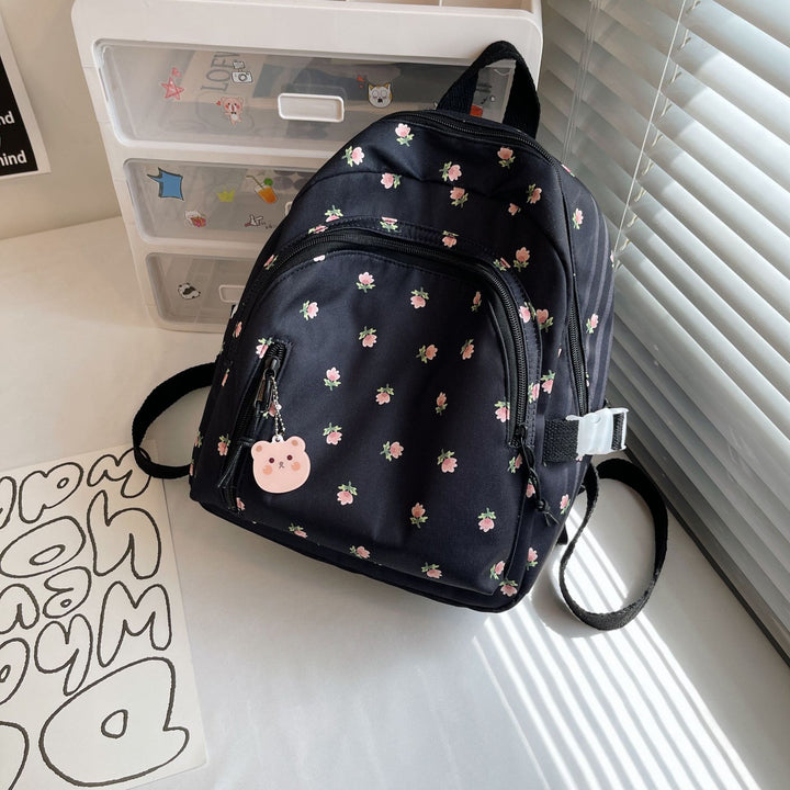 Niedlicher floral bestickter Mini-Rucksack Karnz