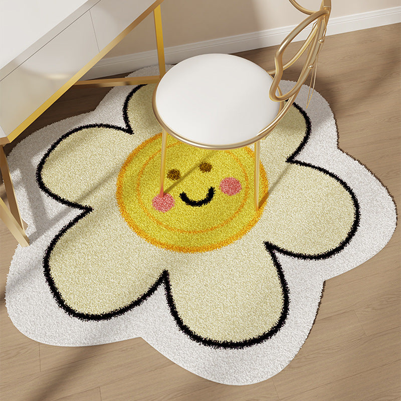 Verspielter blumenförmiger Teppich