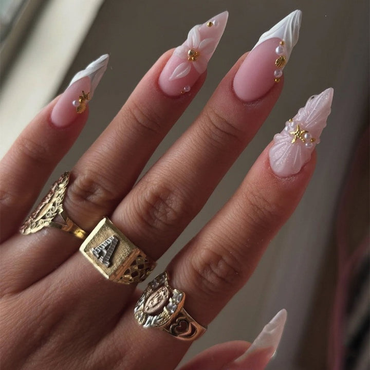 Dekorative Press-On Nagelset mit eleganten Onyx-Akzenten