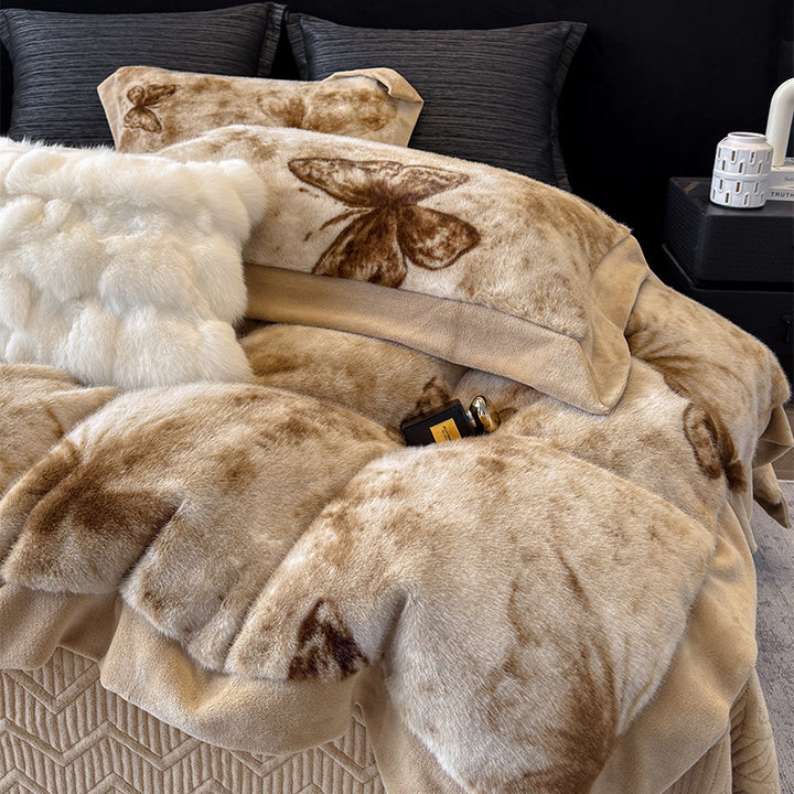 Plüsch-Effekt-Fleece Wendebettwäsche Set mit geprägten Schmetterlingsakzenten und Mikrofaser-Rückseite