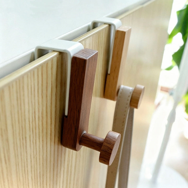 Wandmontierter Holz-Haken