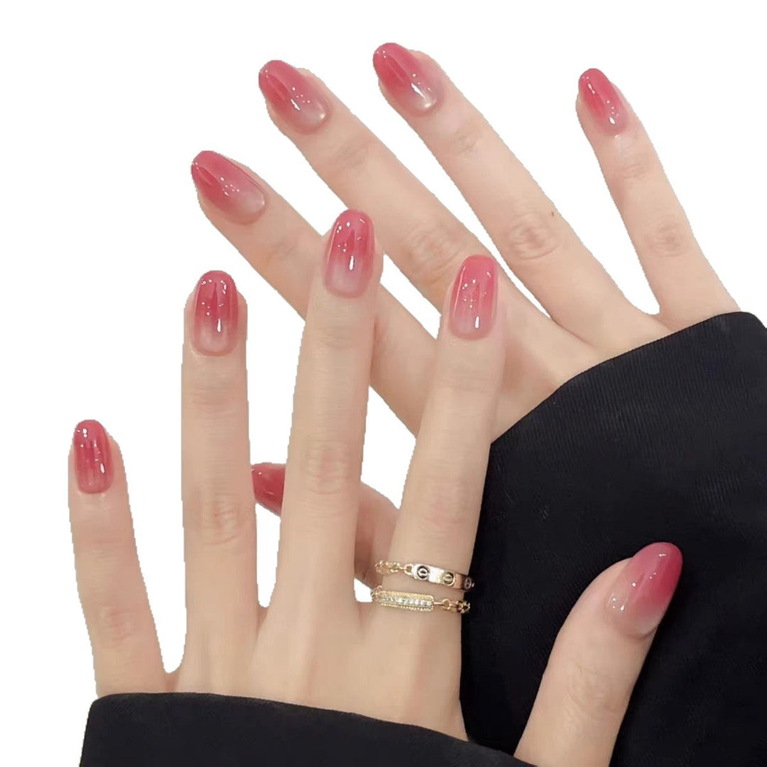 Kunstnägel mit Elegantem Ombre-Effekt Karnz