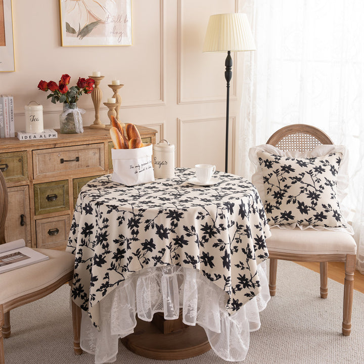 Elegante florale Spitzenoverlay-Tischdecke