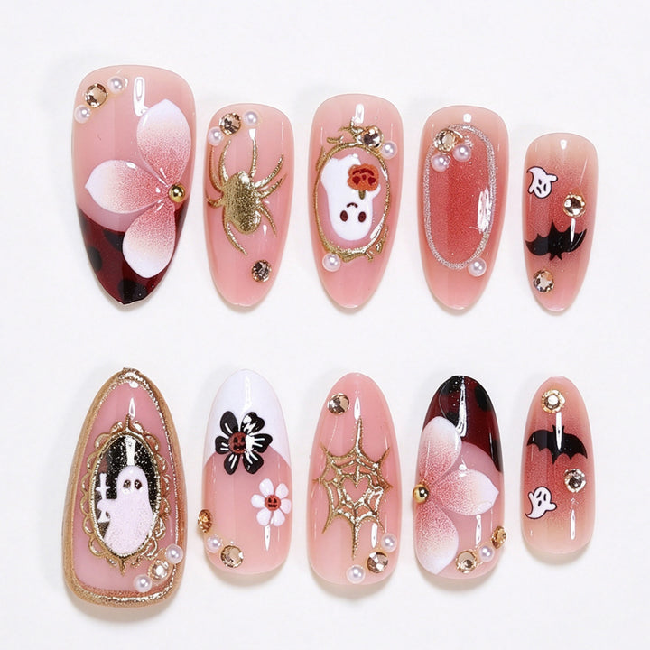 Dekorative Nagelkunst Karnz