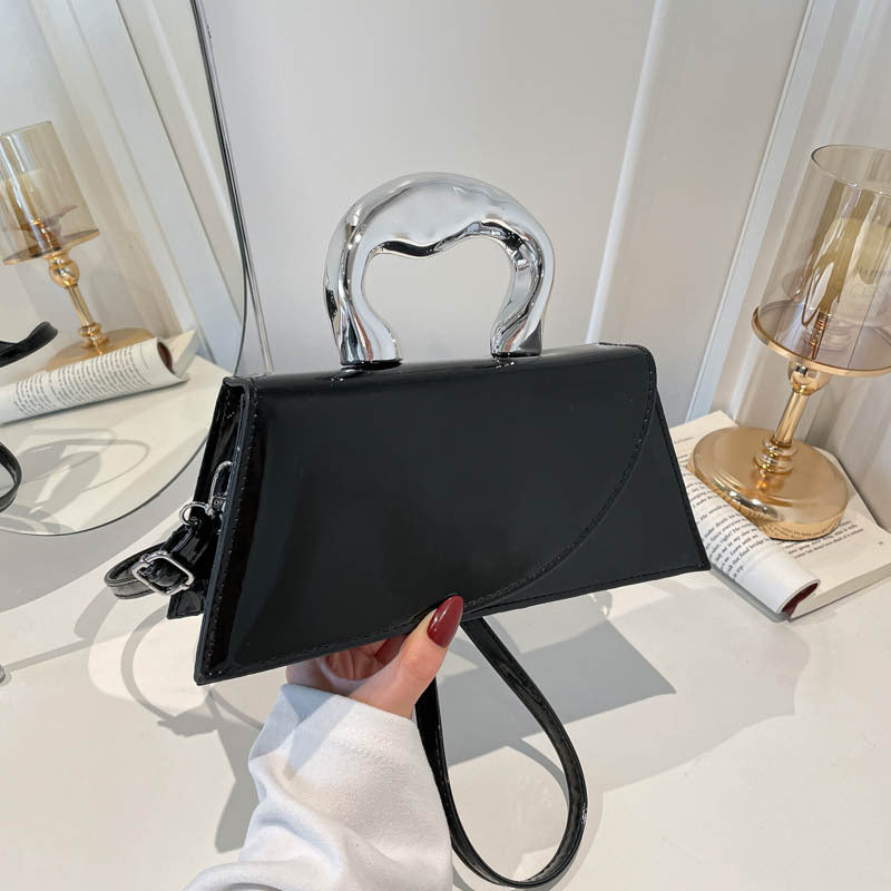 WoChic Lackleder Handtasche Karnz