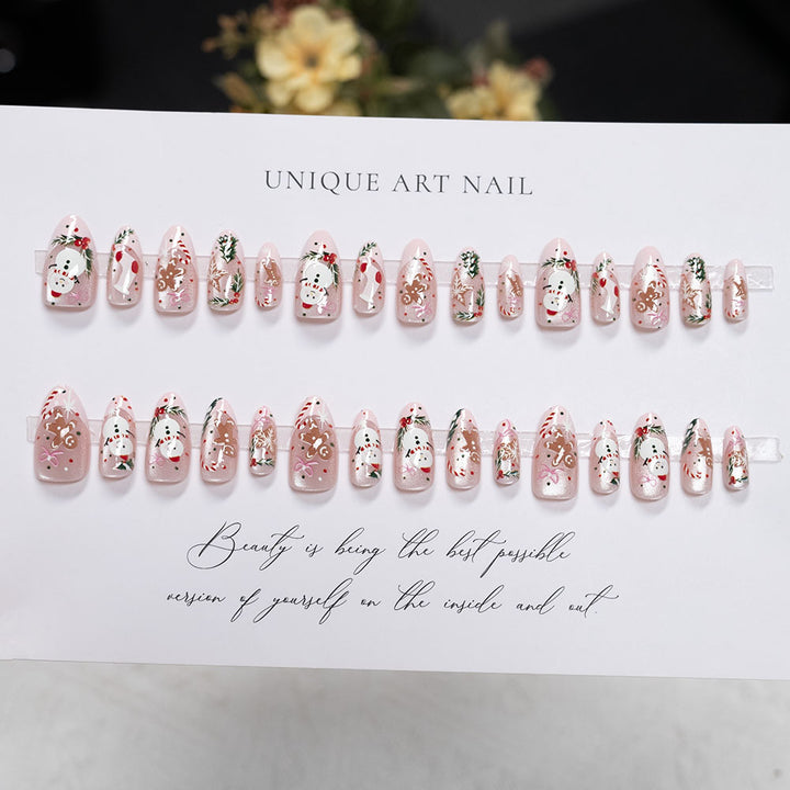 Festliche Feiertags-Nagelkunst