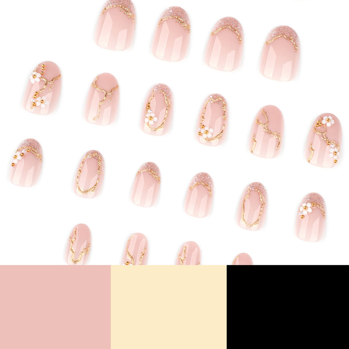 Kunstvolle und elegante Nagelkunst mit floralen Elementen Karnz