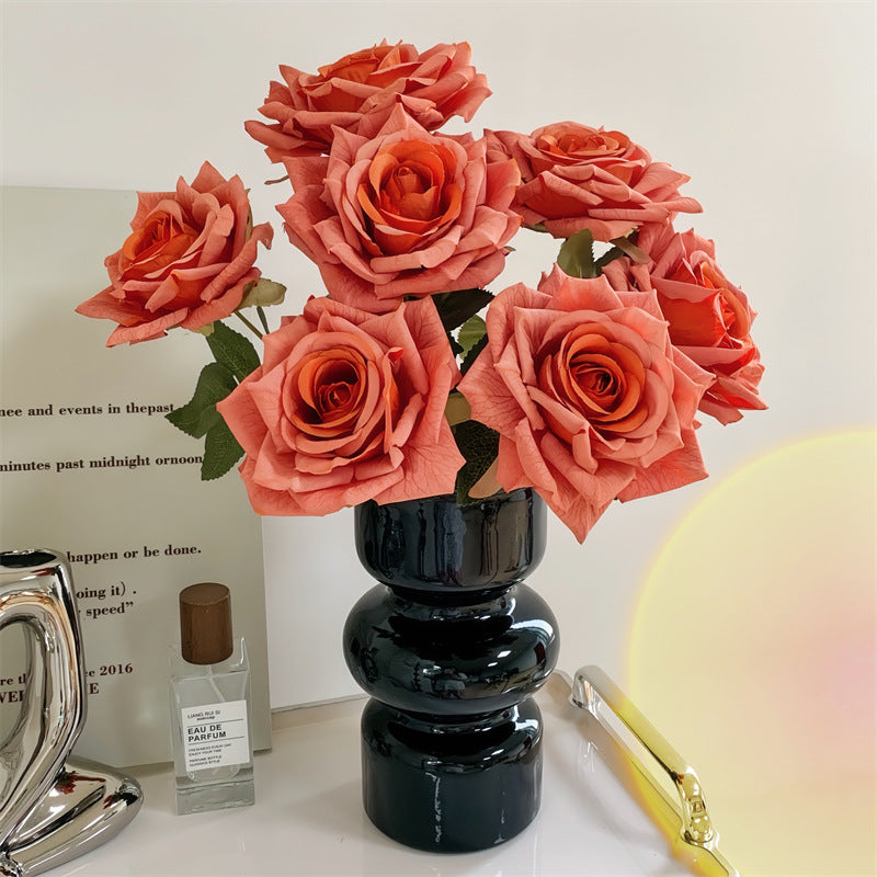 Faux Rosenblumenarrangement