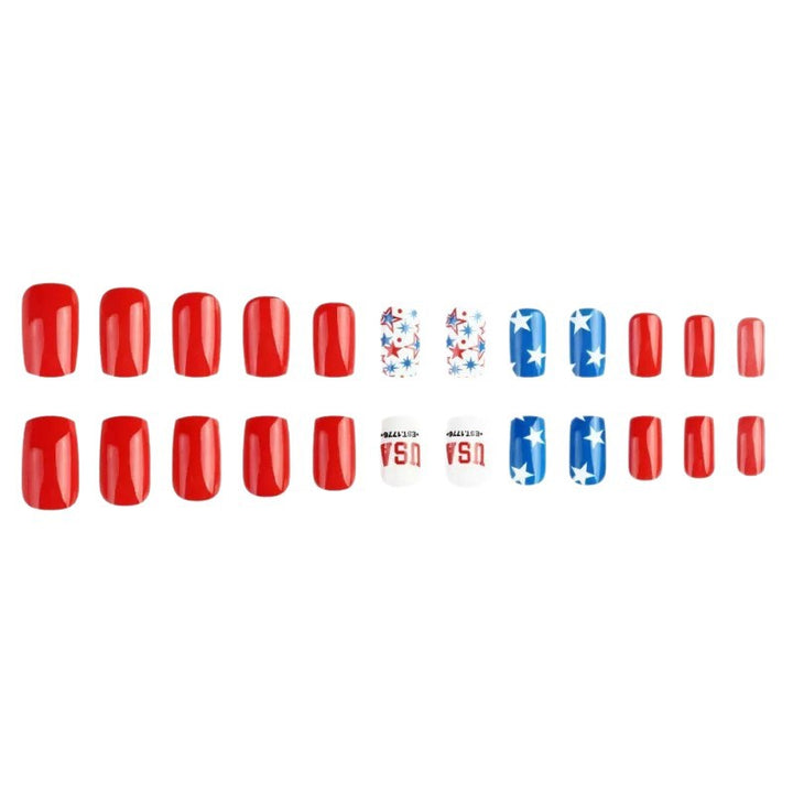 Kreative Kunstnägel mit patriotischem Design Karnz