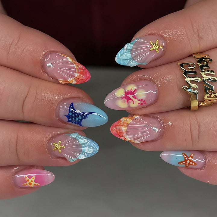 Künstlerische vom Ozean inspirierte Press-On Nagelkunst Karnz