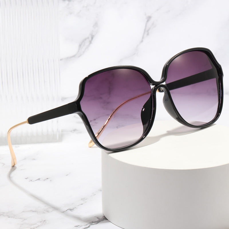 Damen Sonnenbrille im eleganten oversized Design Karnz