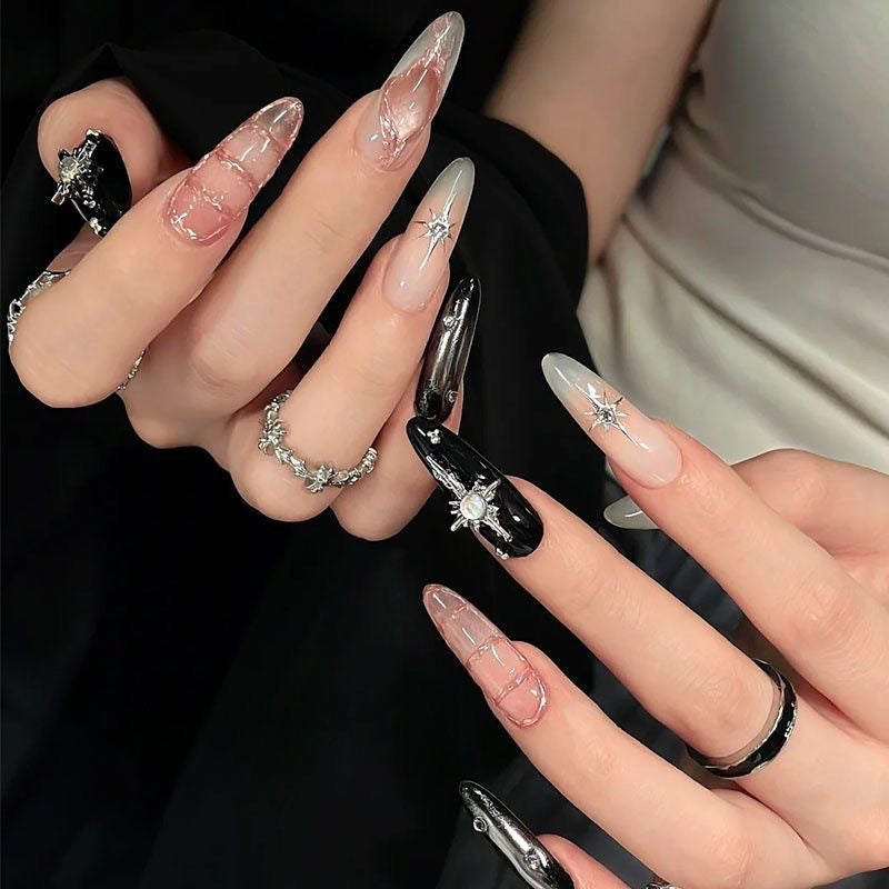 Künstlerische Press-On Nagelkunst Verlängerungen