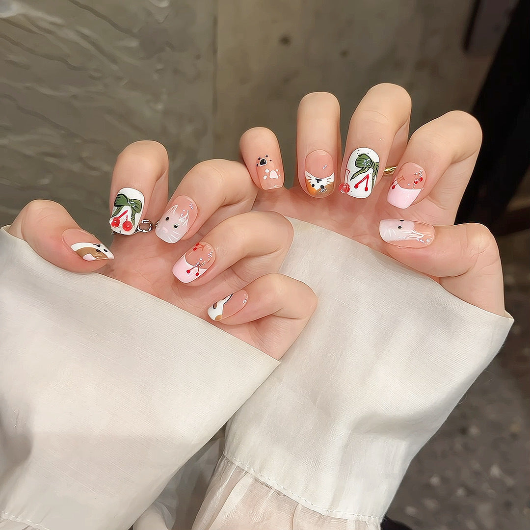 Dekorative Nagelkunst