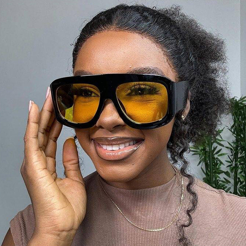 Damen modische Oversized Sonnenbrille mit markantem Design Karnz