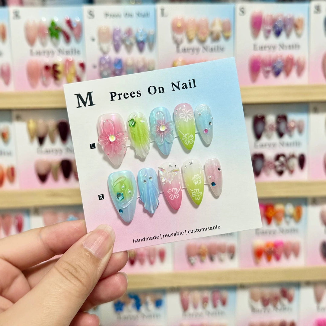 Künstlerisches handgefertigtes Press-On Nagelset