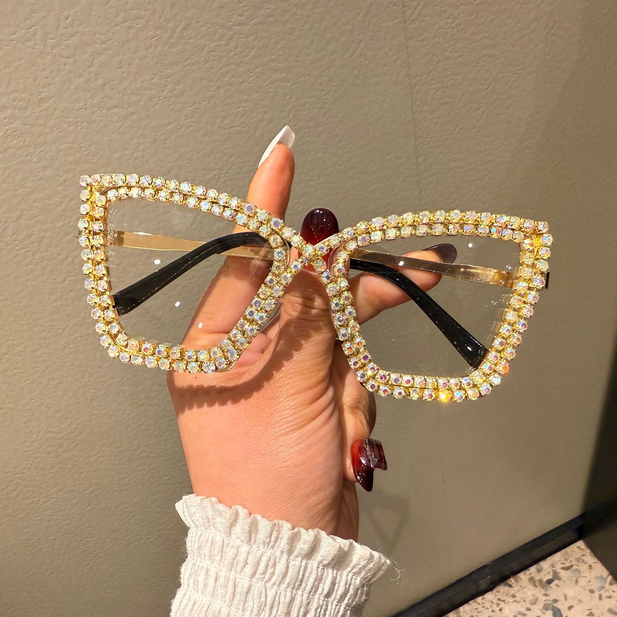 Damen extravagante Sonnenbrille mit funkelndem Kristallrahmen Karnz