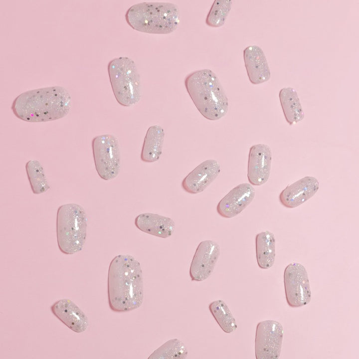 Glamouröser Glitzer Press-On Nagelset Karnz