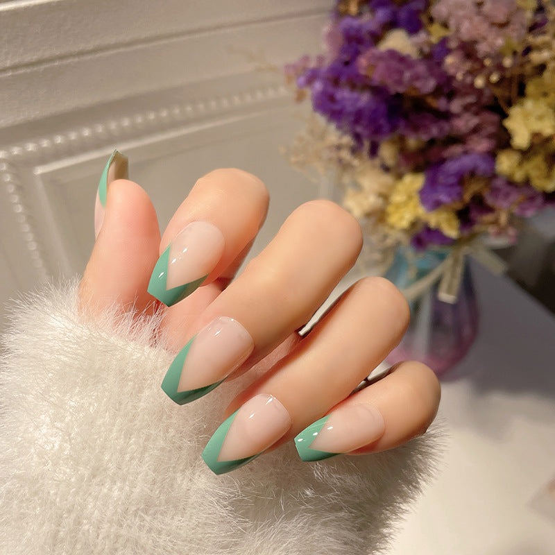 Stylische Französische Spitze Stiletto Press-On Nägel Karnz
