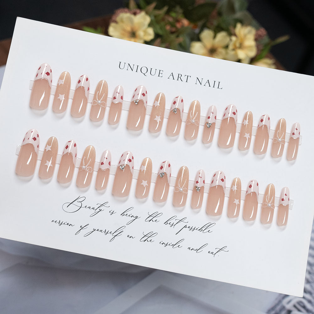Künstlerisches dekoratives Press-On-Nagelset