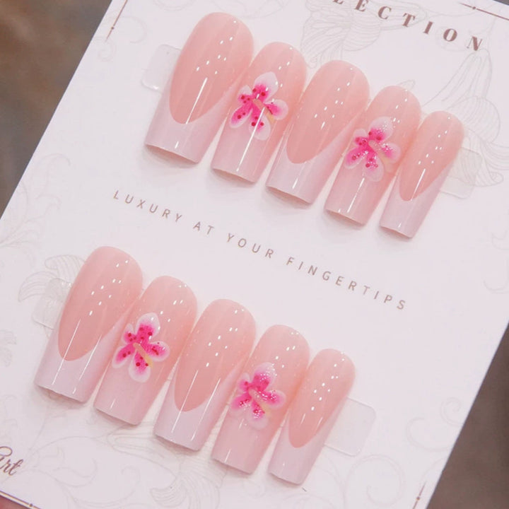 Luxuriöses florales Press-On-Nagelset