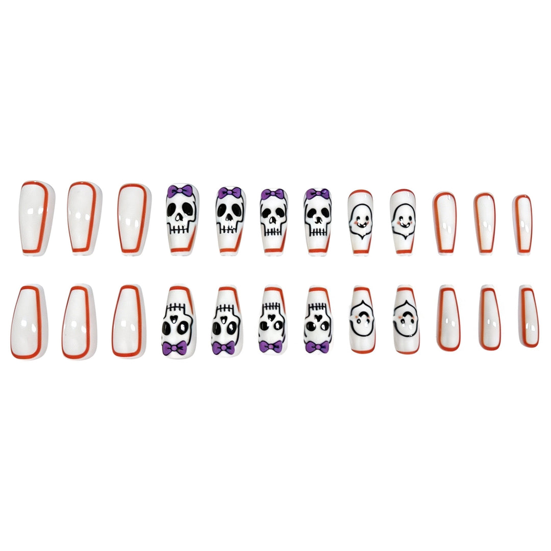 Künstlerische Nagelkunst Karnz