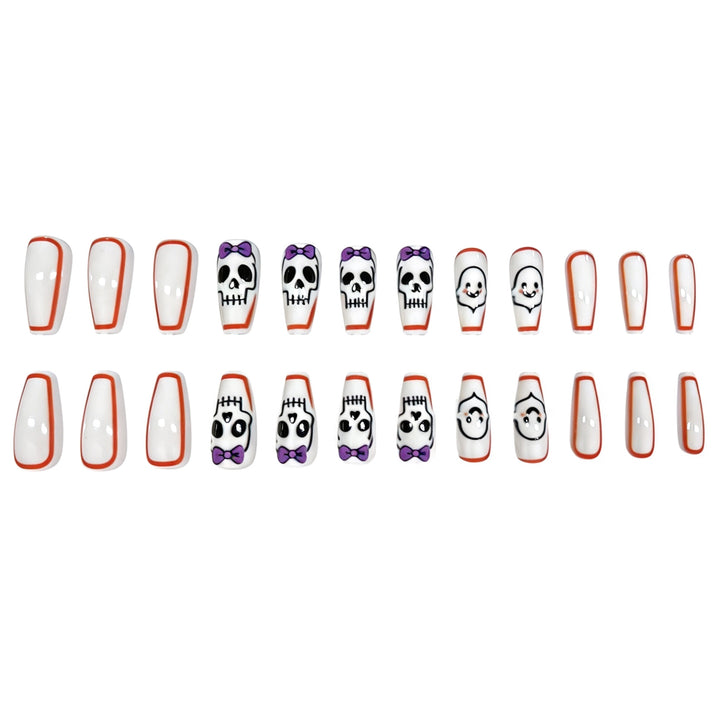 Künstlerische Nagelkunst Karnz