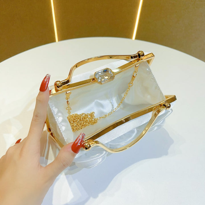 Dekorative, floral-verzierte Abendhandtasche