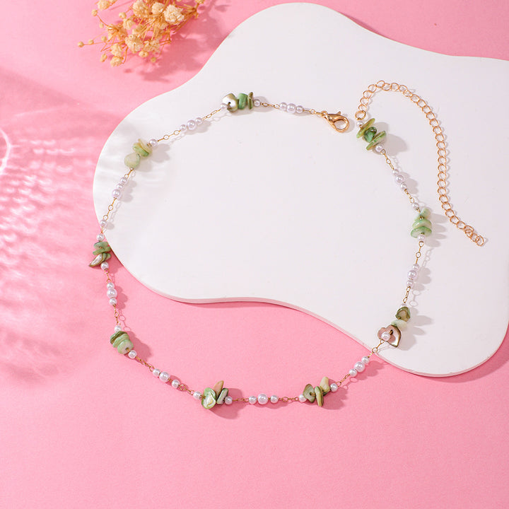 Elegante florale Perlenkette Karnz