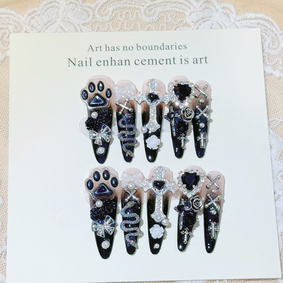 Dekorative Nagelkunst