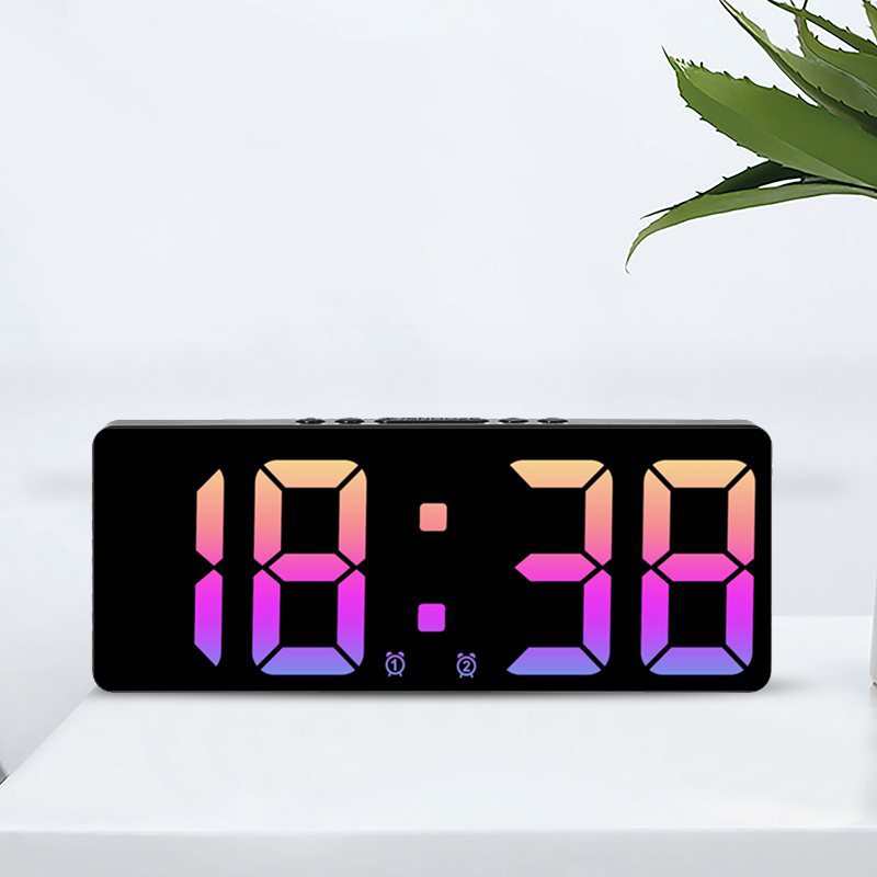 Digitaler LED-Wecker mit großem, hellblauem Display und Snooze-Funktion Karnz