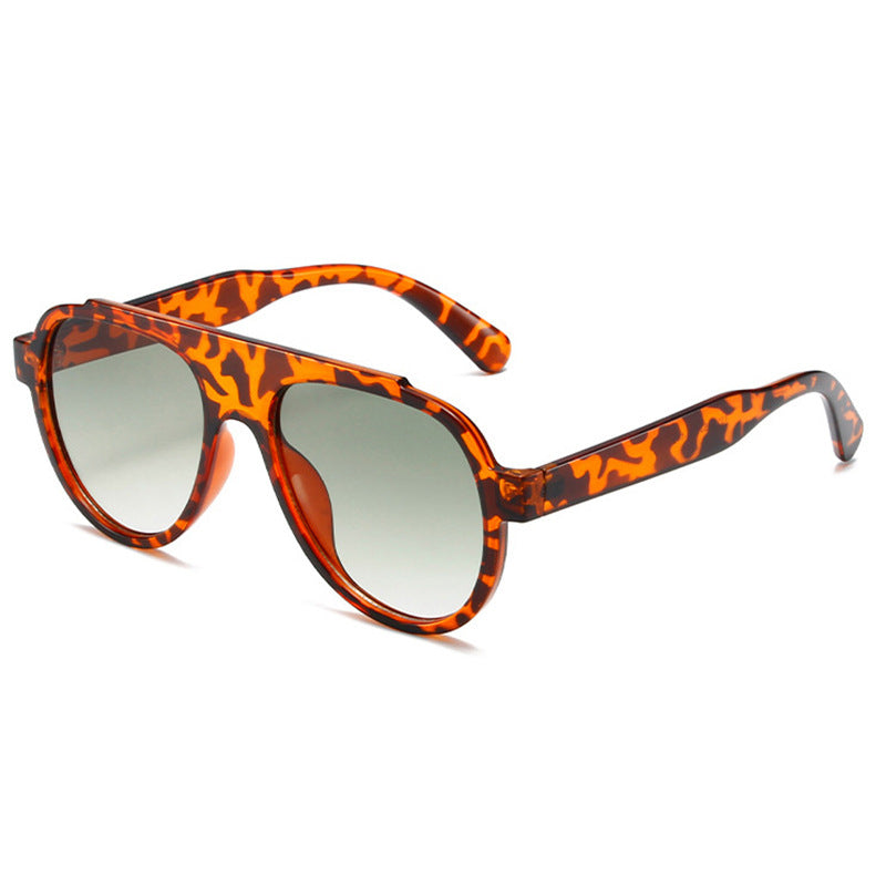 Damen modische Sonnenbrille im auffälligen Animal-Print Karnz