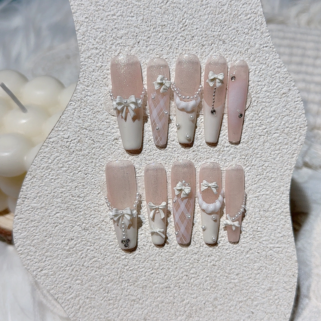 Elegantes Press-On-Nagelkunst-Set