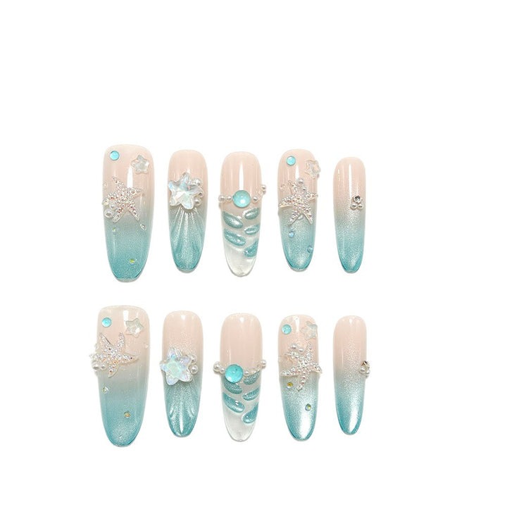 Kunstnägel mit Glitzerndem Sommerdesign Karnz