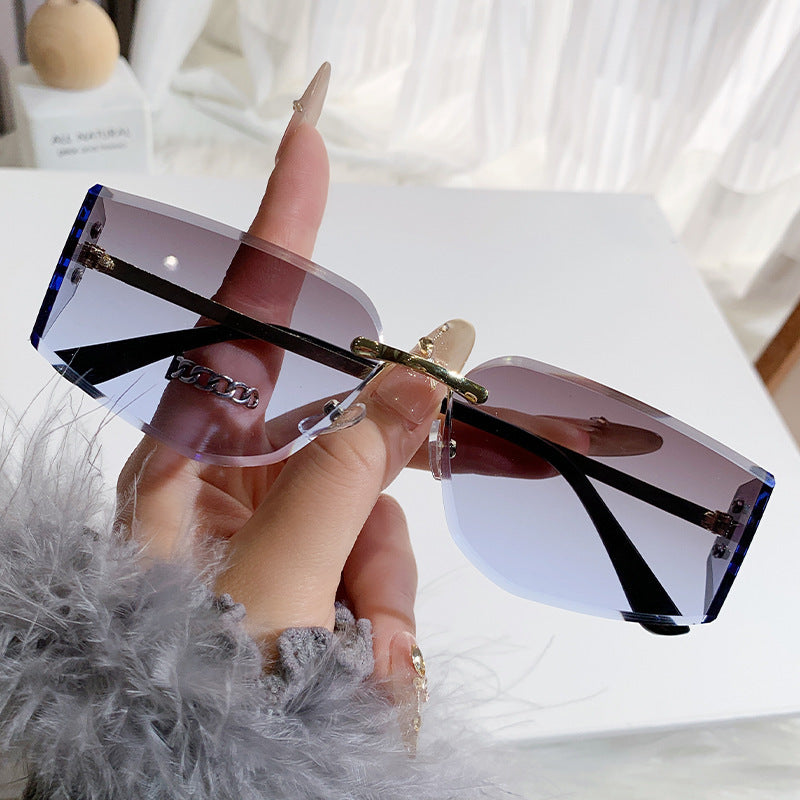 Damen elegante Sonnenbrille mit hochwertigem geometrischem Design Karnz
