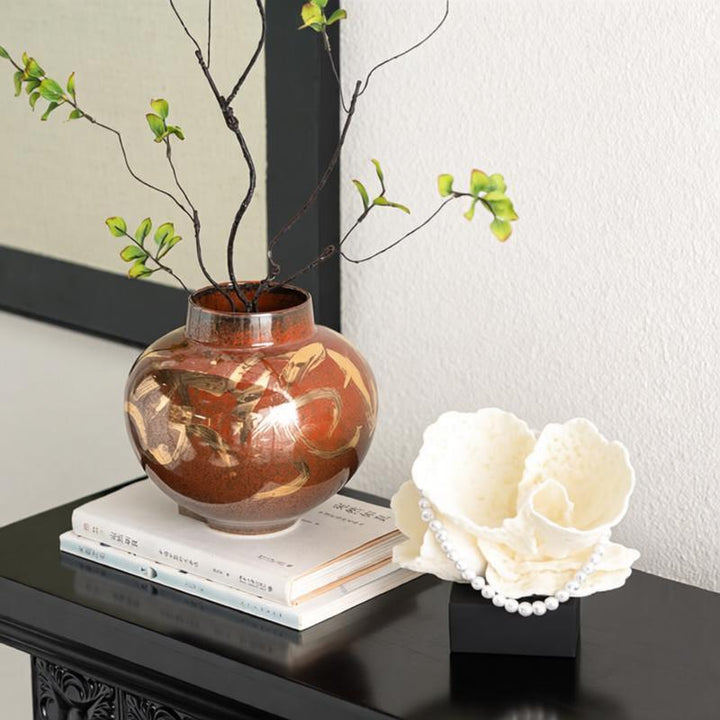 Künstlerische florale Skulptur