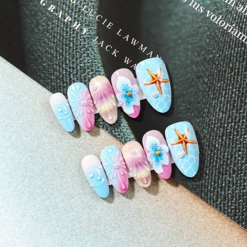 Kunstnägel mit maritime Motiven Karnz