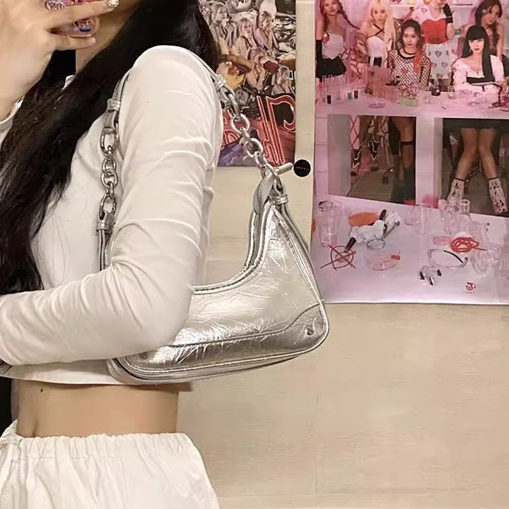 Chic Metallic Schultertasche Karnz
