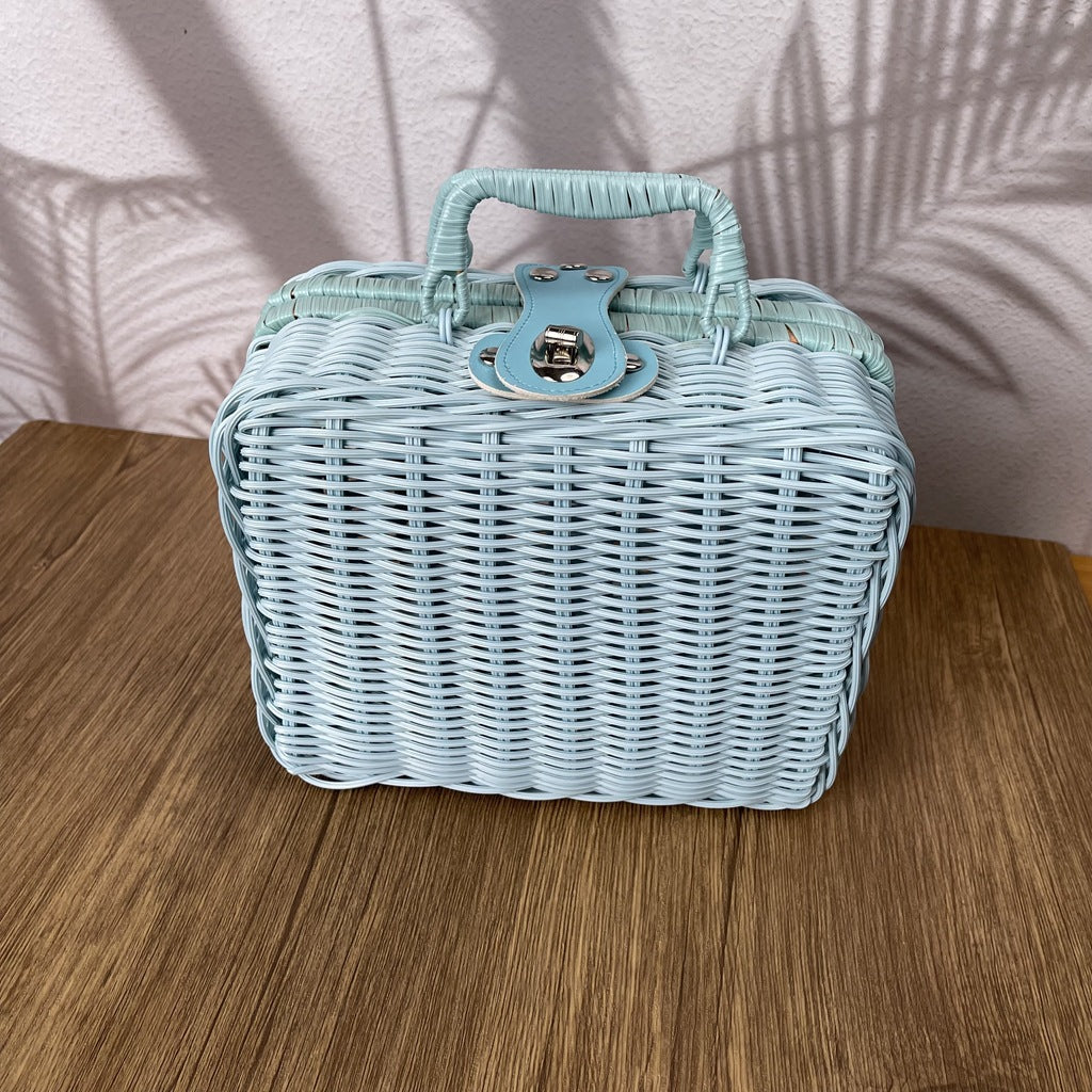 Damen eleganter Handtasche aus geflochtenem Material Karnz