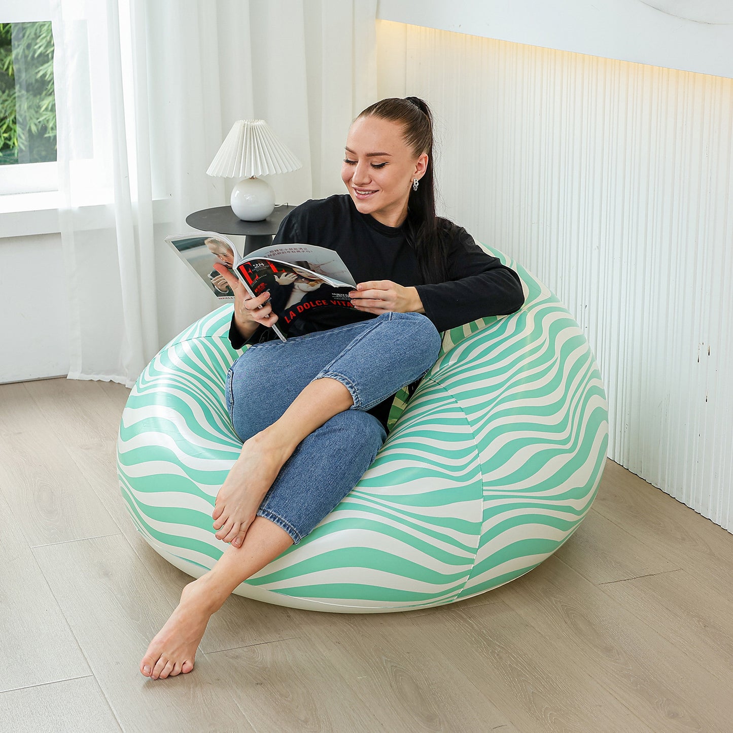 Damen Ergonomische Sitzgelegenheit mit buntem Design Karnz