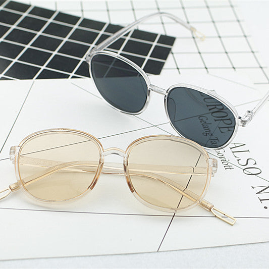Damen modische quadratische Sonnenbrille mit transparentem Rahmen Karnz