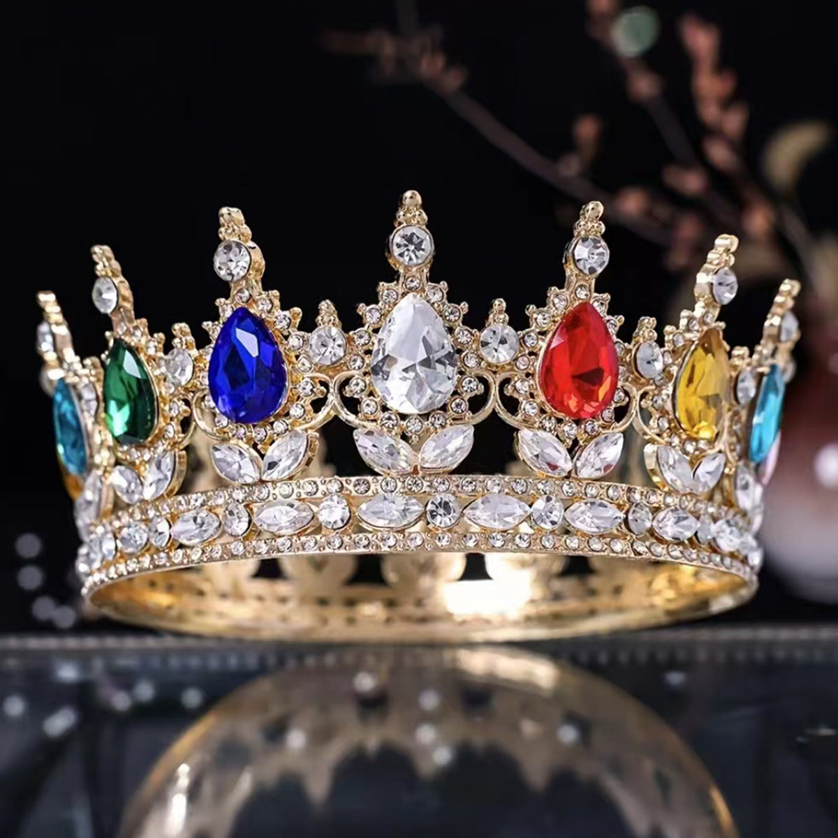 Damen Luxuriöse festliche Krone mit strahlenden Schmucksteinen Karnz