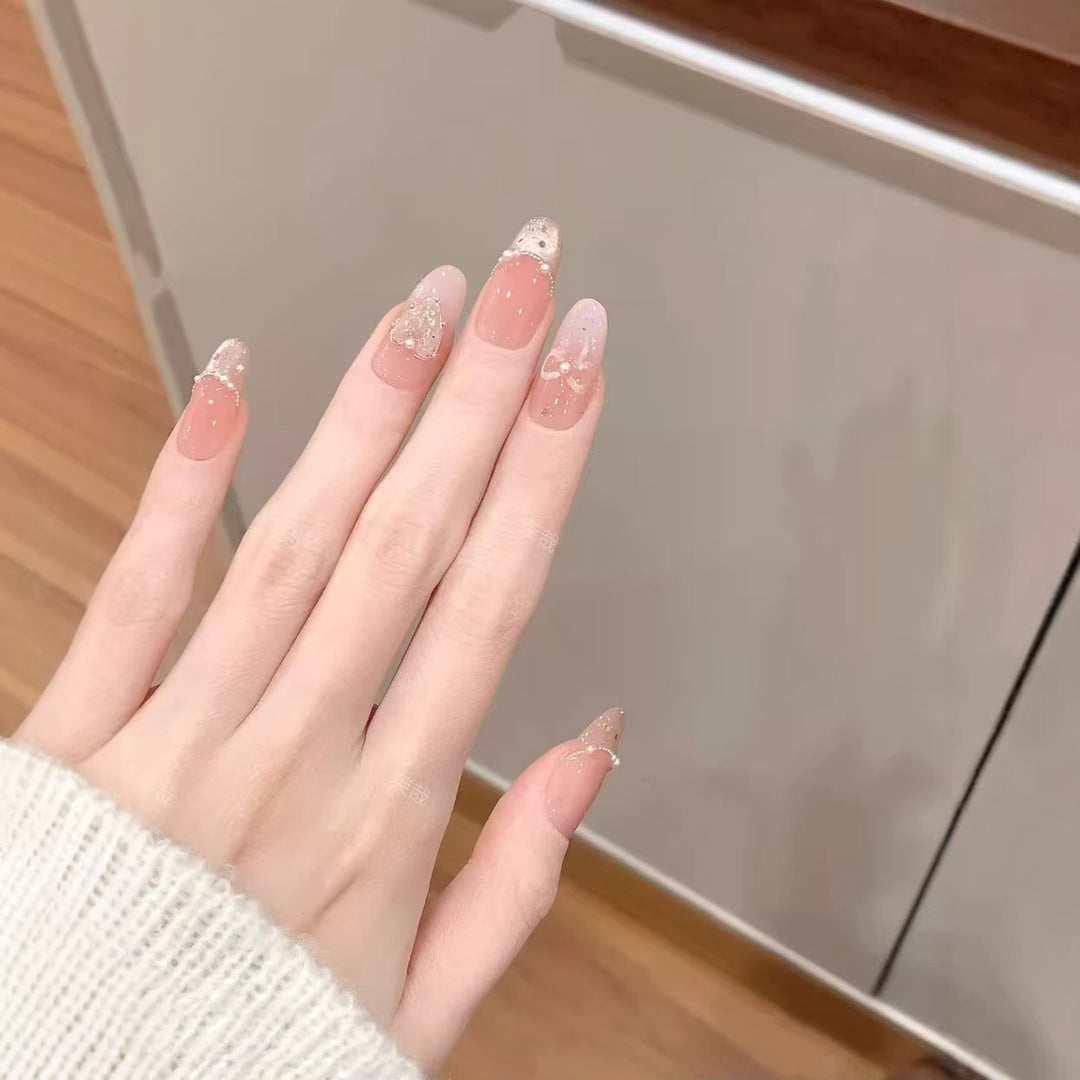 Elegante dekorative Press-On Nagelkunst