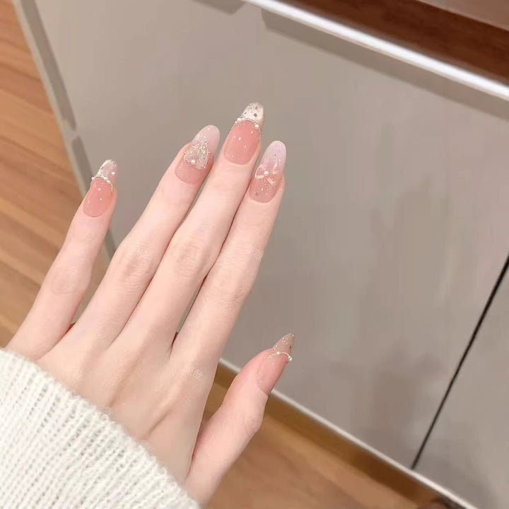 Elegante dekorative Press-On Nagelkunst
