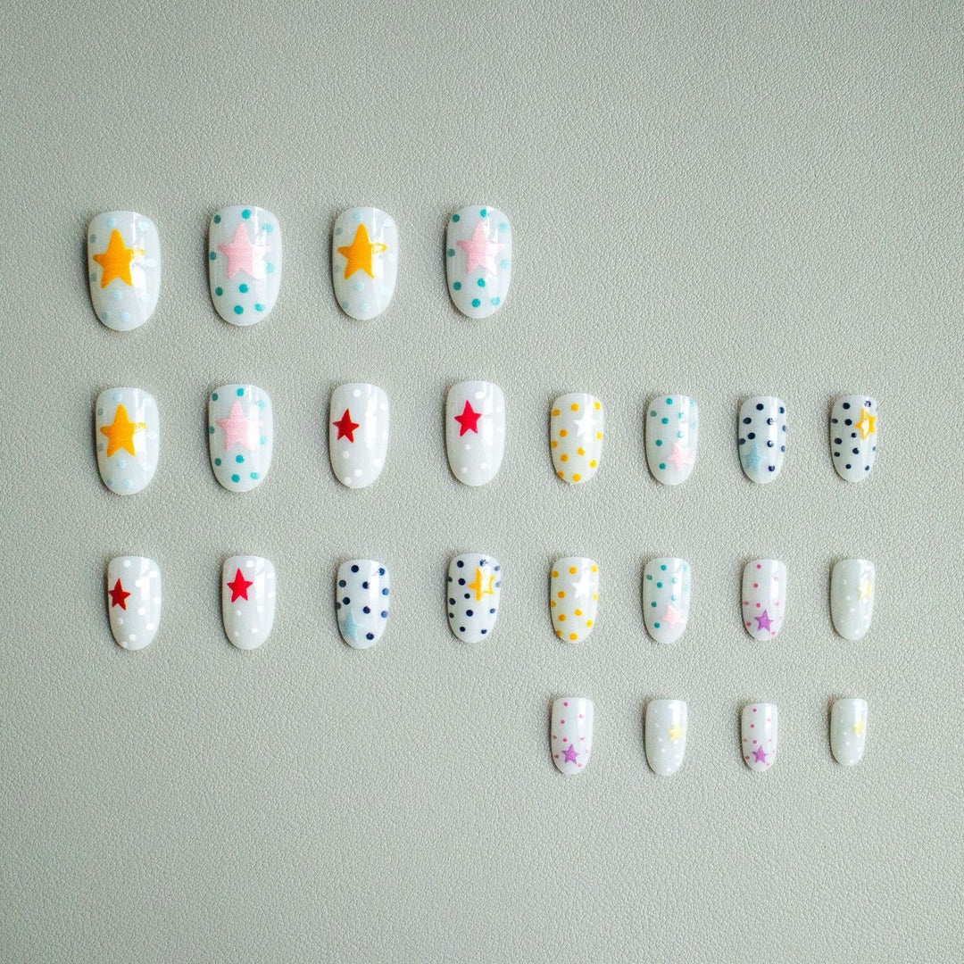 Künstlerisches Stern- und Punkt-Nagelkunst-Set