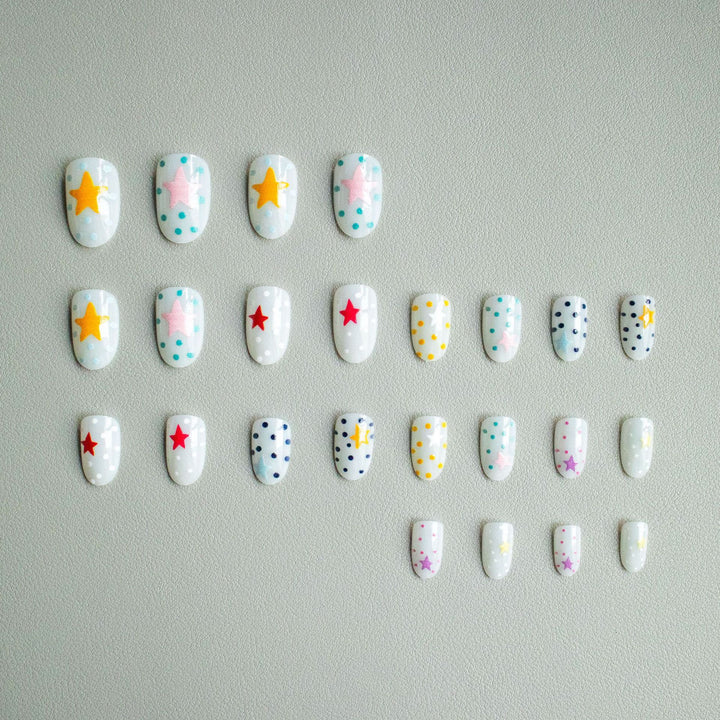 Künstlerisches Stern- und Punkt-Nagelkunst-Set
