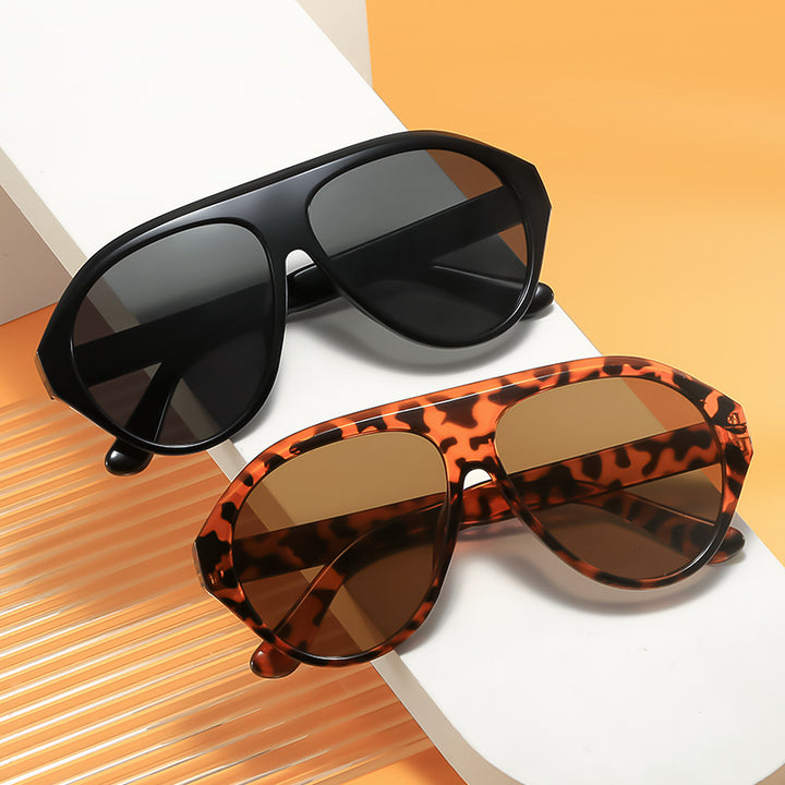 Trendsetzende Übergroße Retro Sonnenbrille Karnz