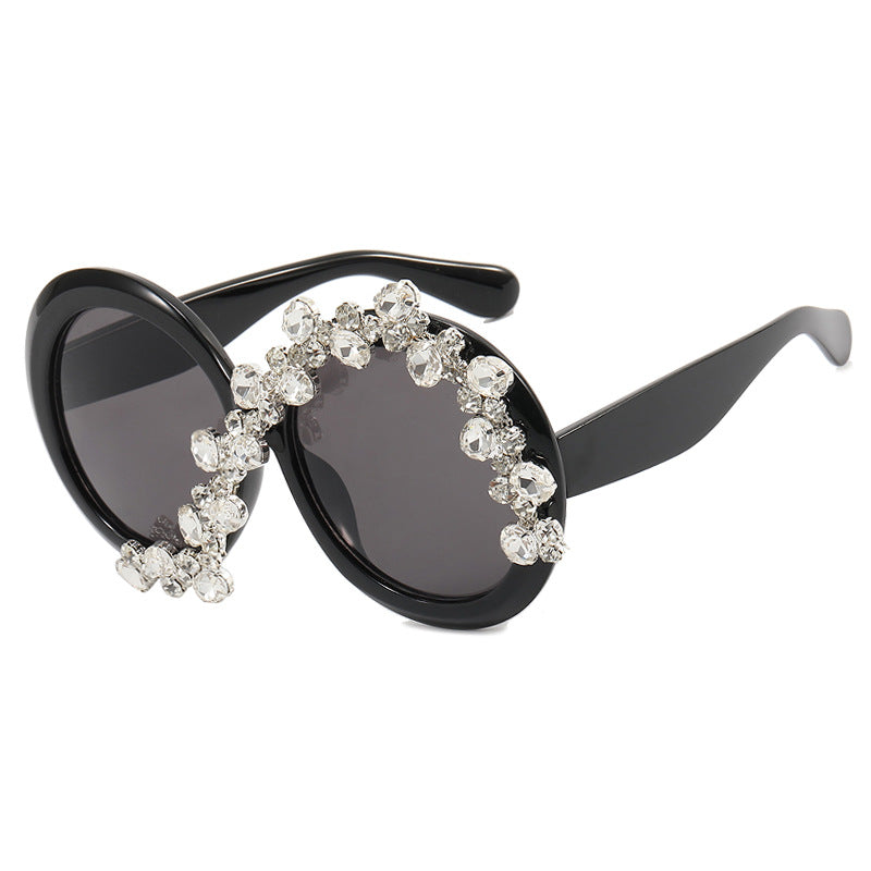 Damen Glamouröse Sonnenbrille mit Strassapplikationen Karnz