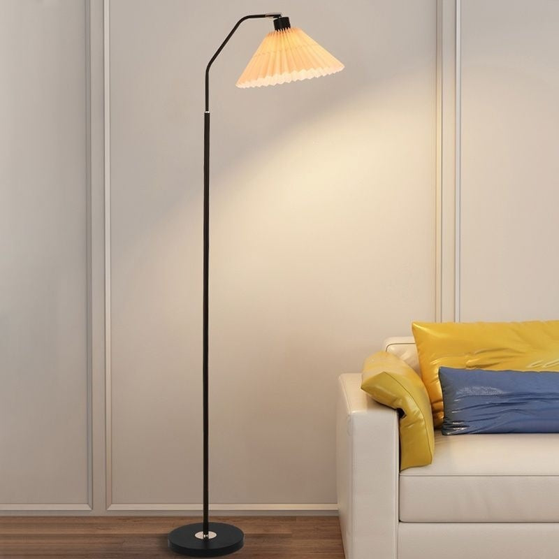 Elegante verstellbare Stehlampe