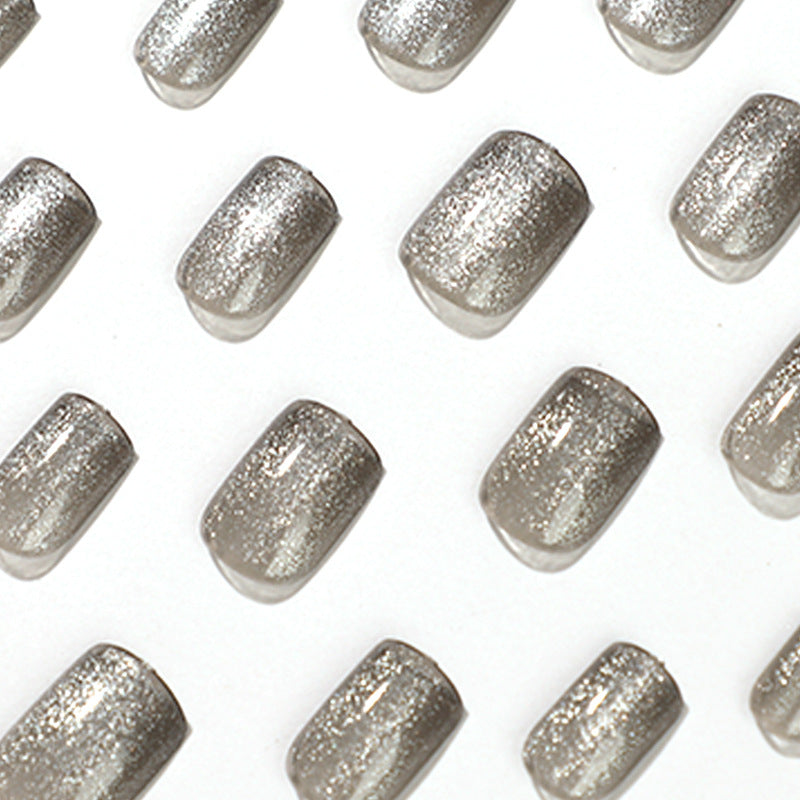 Glitzernde Nagelverlängerungen Karnz
