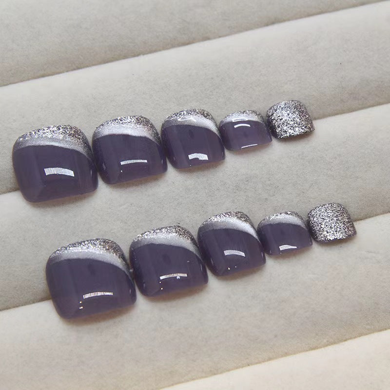 Glitzernde Fußnagelkunst Karnz